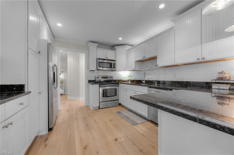 Photo 15 of 50 residential for sale in Virginia Beach virginia