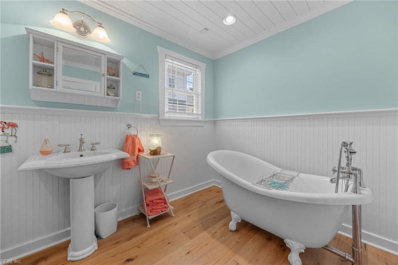 Photo 25 of 50 residential for sale in Virginia Beach virginia