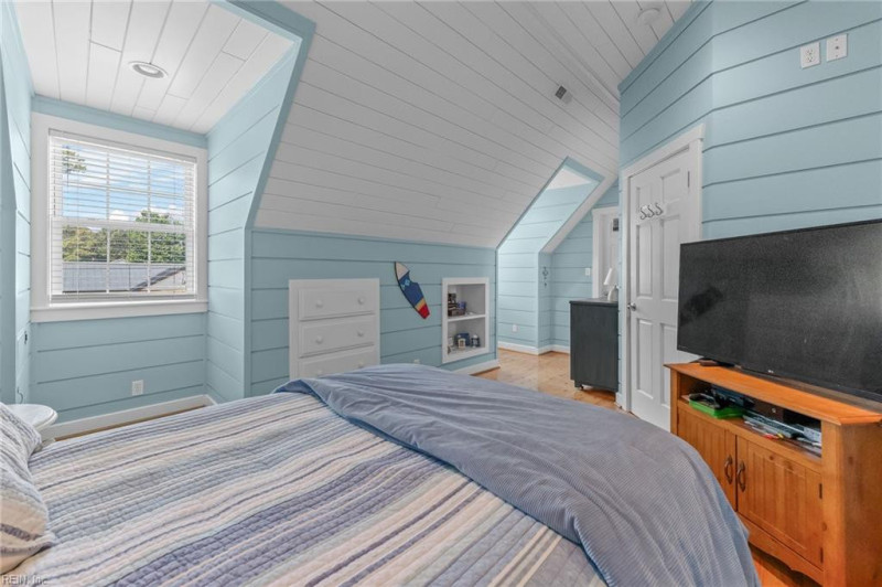 Photo 34 of 50 residential for sale in Virginia Beach virginia