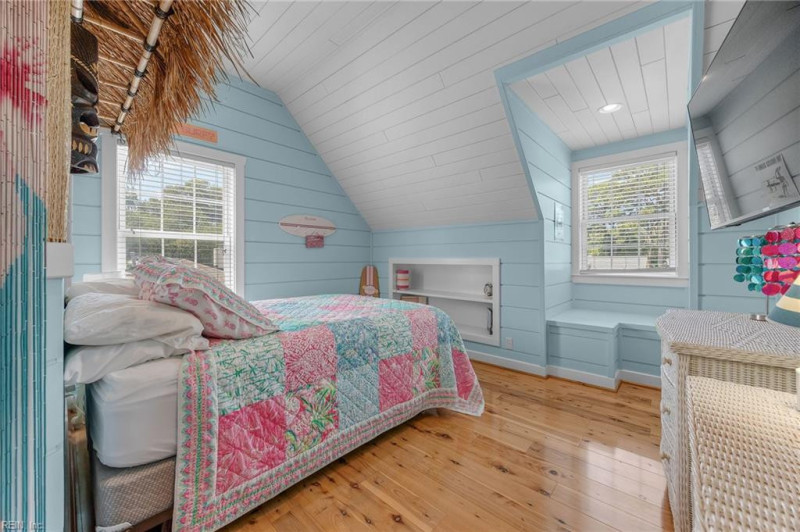 Photo 36 of 50 residential for sale in Virginia Beach virginia