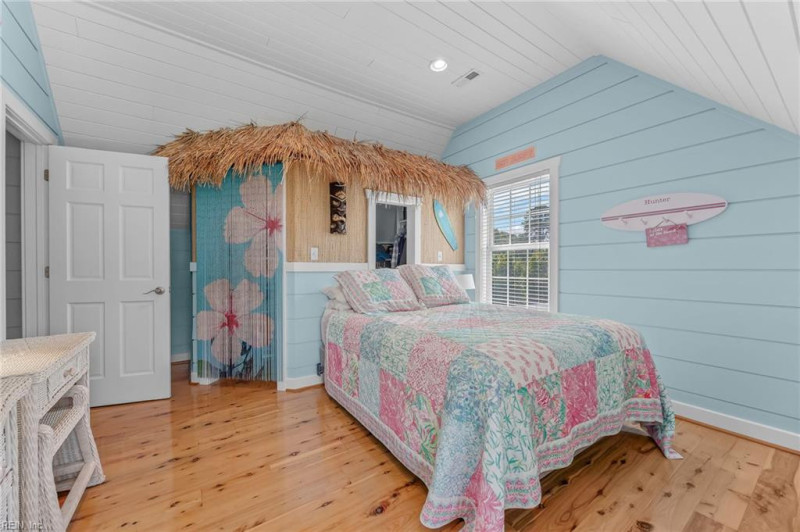 Photo 37 of 50 residential for sale in Virginia Beach virginia