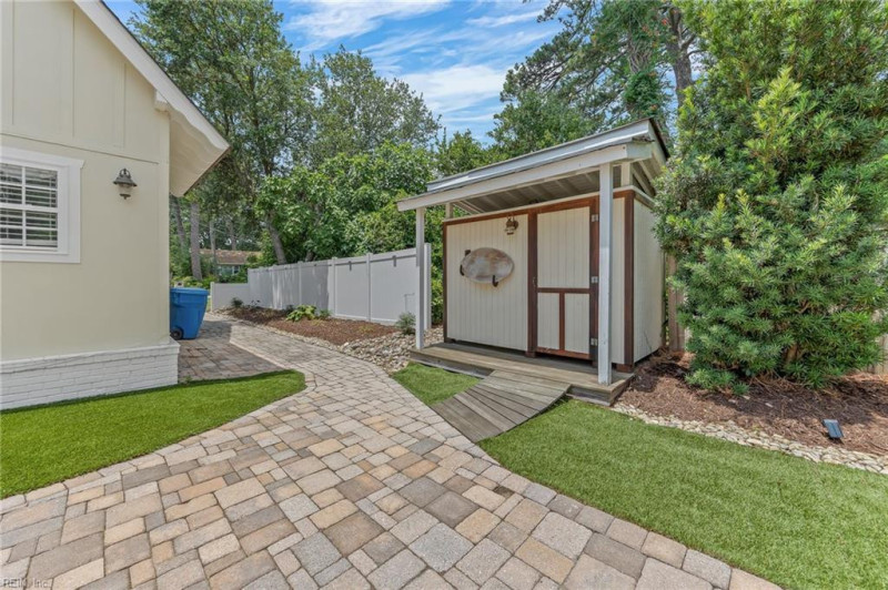 Photo 7 of 50 residential for sale in Virginia Beach virginia
