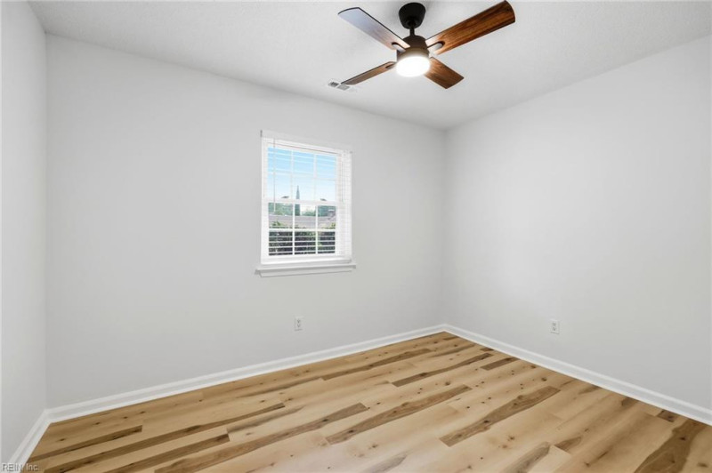 Photo 21 of 43 residential for sale in Virginia Beach virginia
