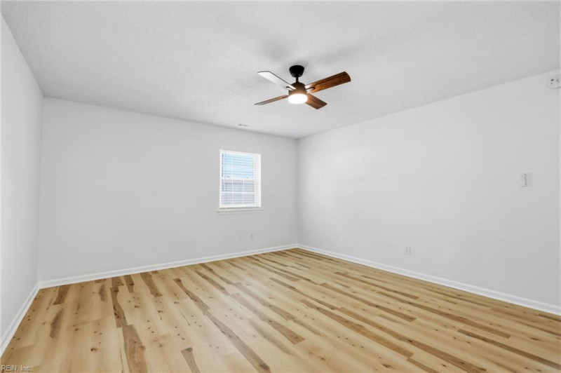 Photo 28 of 43 residential for sale in Virginia Beach virginia