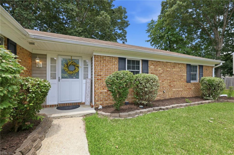 Photo 6 of 43 residential for sale in Virginia Beach virginia