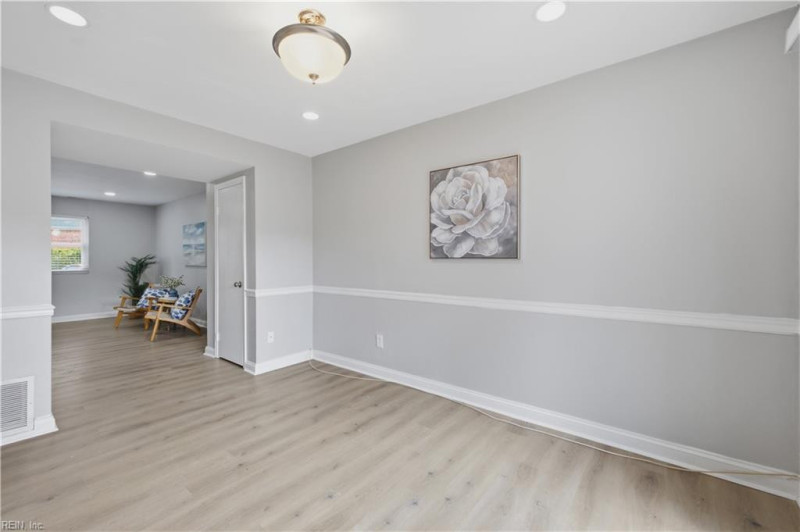 Photo 19 of 40 residential for sale in Virginia Beach virginia