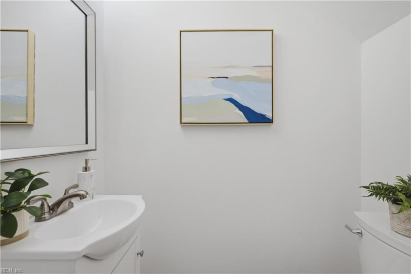 Photo 23 of 40 residential for sale in Virginia Beach virginia