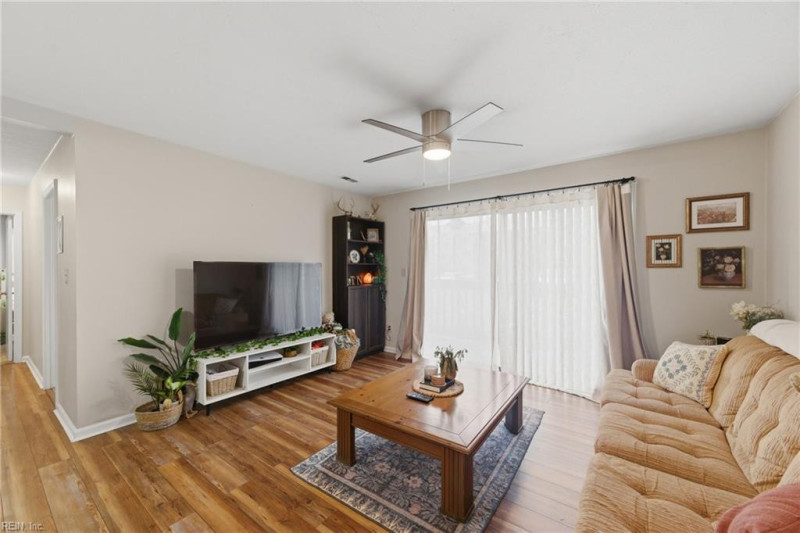 Photo 6 of 20 residential for sale in Hampton virginia
