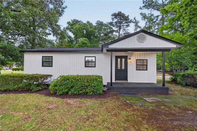 Photo 1 of 28 residential for sale in Chesapeake virginia