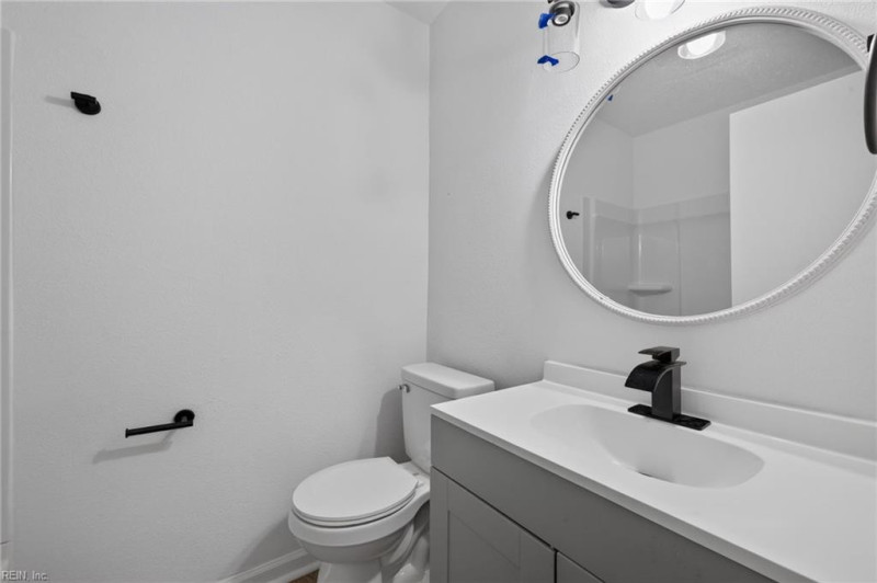 Photo 15 of 28 residential for sale in Chesapeake virginia