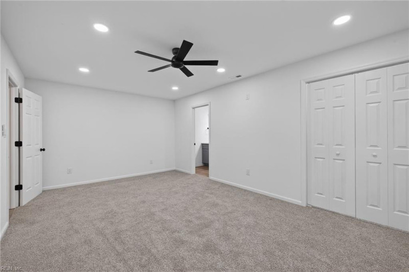 Photo 18 of 28 residential for sale in Chesapeake virginia
