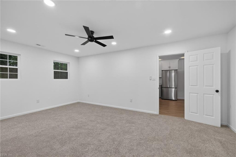 Photo 22 of 28 residential for sale in Chesapeake virginia