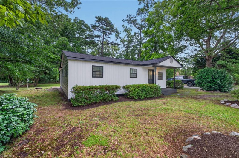 Photo 26 of 28 residential for sale in Chesapeake virginia