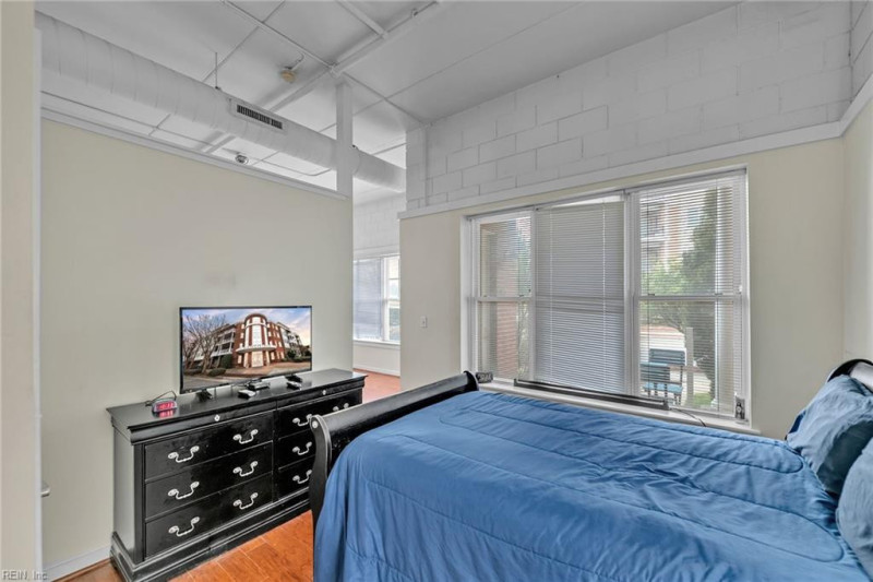 Photo 14 of 37 residential for sale in Virginia Beach virginia