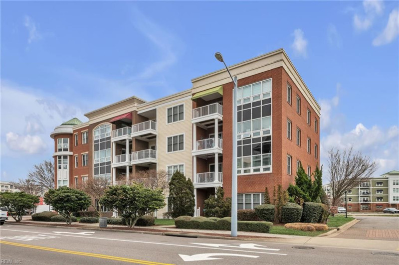 Photo 15 of 37 residential for sale in Virginia Beach virginia