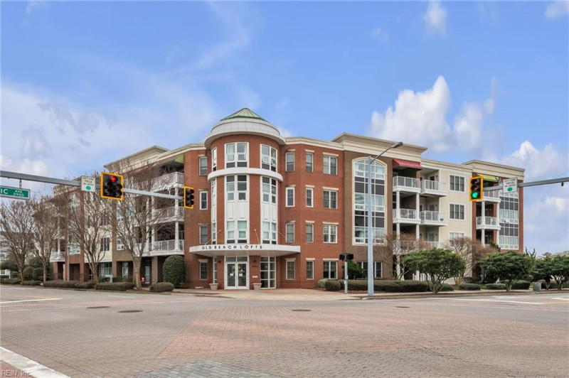 Photo 32 of 37 residential for sale in Virginia Beach virginia