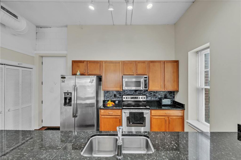 Photo 8 of 37 residential for sale in Virginia Beach virginia