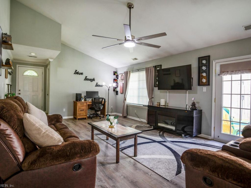 Photo 7 of 30 residential for sale in Virginia Beach virginia
