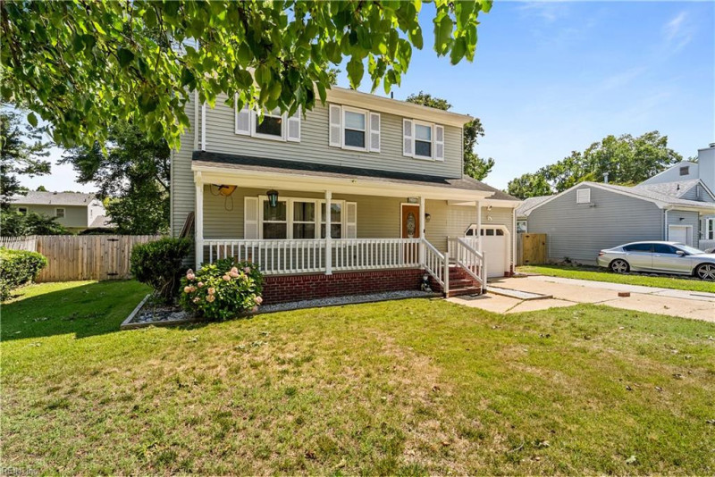Photo 4 of 29 residential for sale in Hampton virginia