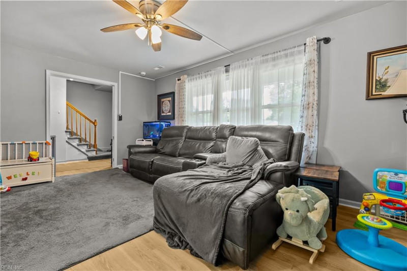 Photo 6 of 29 residential for sale in Hampton virginia