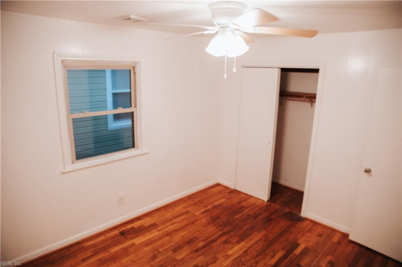 Photo 12 of 25 residential for sale in Norfolk virginia