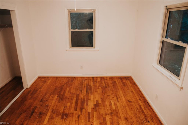 Photo 21 of 25 residential for sale in Norfolk virginia