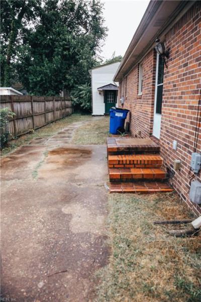 Photo 22 of 25 residential for sale in Norfolk virginia