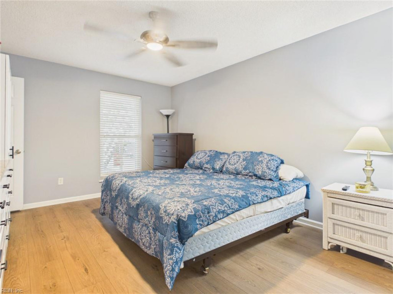 Photo 17 of 39 residential for sale in Virginia Beach virginia