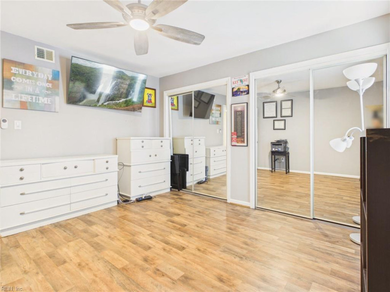 Photo 25 of 39 residential for sale in Virginia Beach virginia