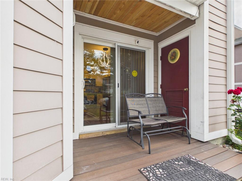 Photo 4 of 39 residential for sale in Virginia Beach virginia