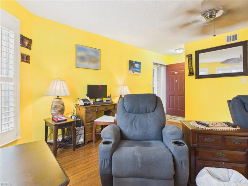 Photo 7 of 39 residential for sale in Virginia Beach virginia