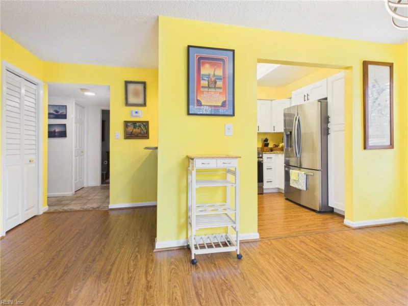 Photo 9 of 39 residential for sale in Virginia Beach virginia