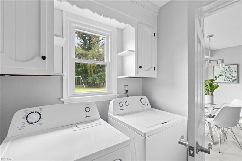 Photo 16 of 26 residential for sale in Chesapeake virginia