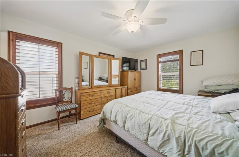 Photo 10 of 27 residential for sale in Virginia Beach virginia