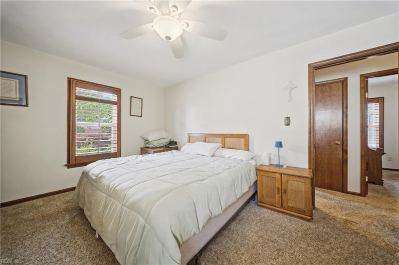 Photo 11 of 27 residential for sale in Virginia Beach virginia