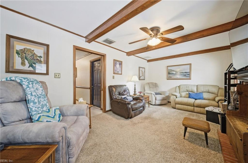 Photo 5 of 27 residential for sale in Virginia Beach virginia
