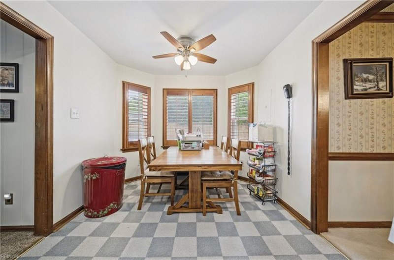Photo 8 of 27 residential for sale in Virginia Beach virginia