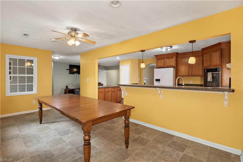 Photo 12 of 29 residential for sale in Virginia Beach virginia