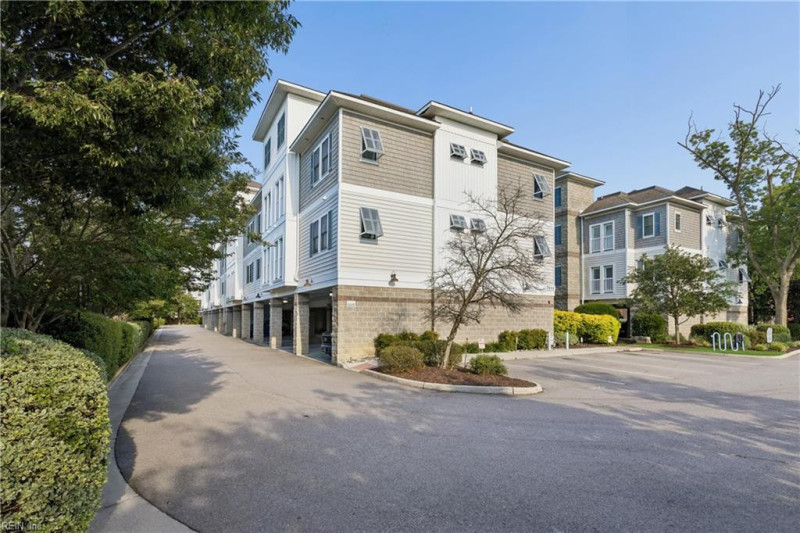 Photo 3 of 46 residential for sale in Norfolk virginia Photo 3 of 46 residential for sale in Norfolk virginia