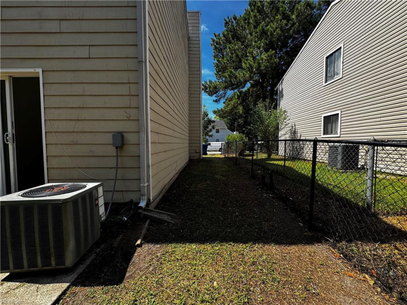 Photo 15 of 16 residential for sale in Virginia Beach virginia