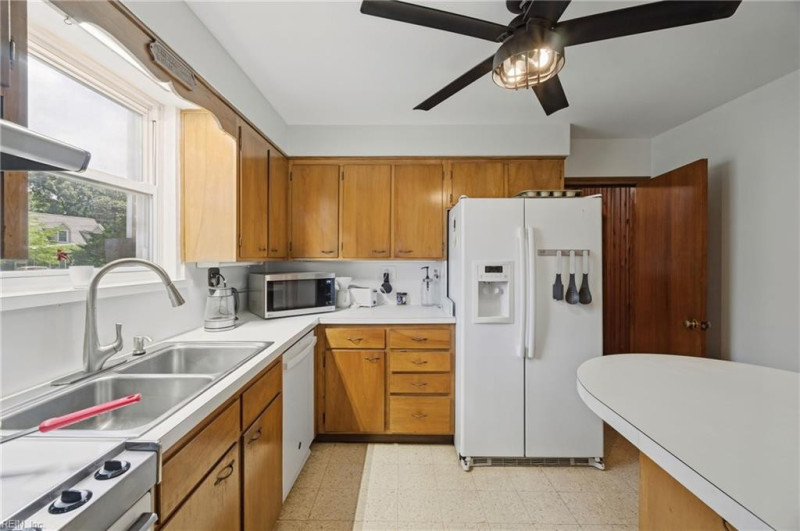 Photo 14 of 42 residential for sale in Norfolk virginia Photo 14 of 42 residential for sale in Norfolk virginia