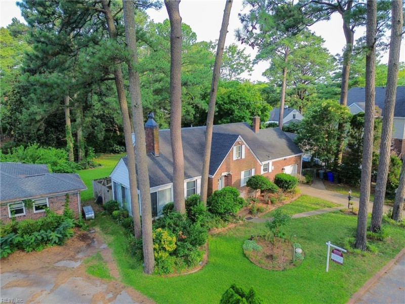 Photo 3 of 42 residential for sale in Norfolk virginia Photo 3 of 42 residential for sale in Norfolk virginia