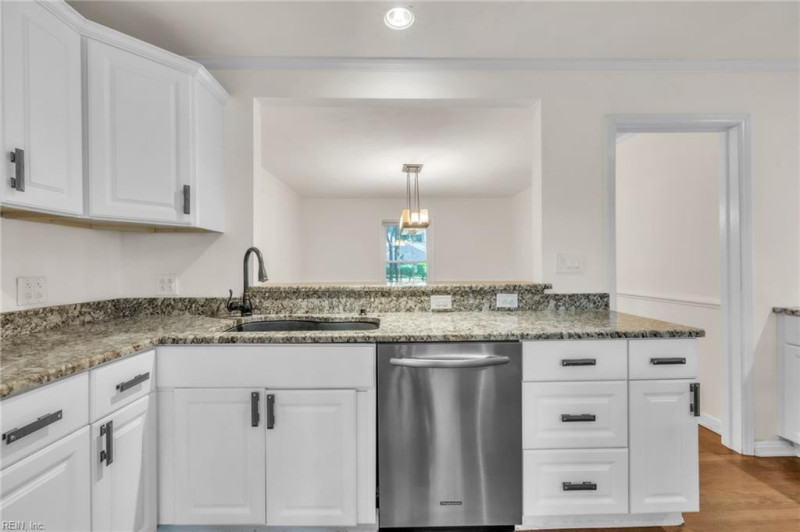 Photo 10 of 36 residential for sale in Virginia Beach virginia Photo 10 of 36 residential for sale in Virginia Beach virginia