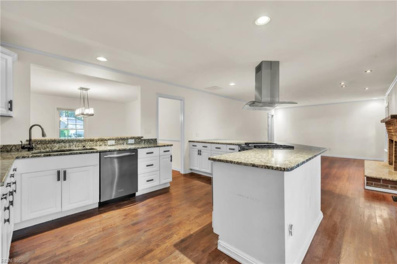 Photo 8 of 36 residential for sale in Virginia Beach virginia Photo 8 of 36 residential for sale in Virginia Beach virginia