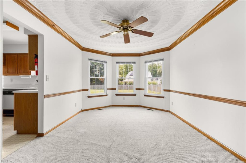 Photo 19 of 46 residential for sale in Chesapeake virginia