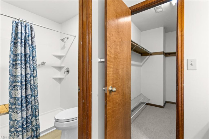 Photo 28 of 46 residential for sale in Chesapeake virginia