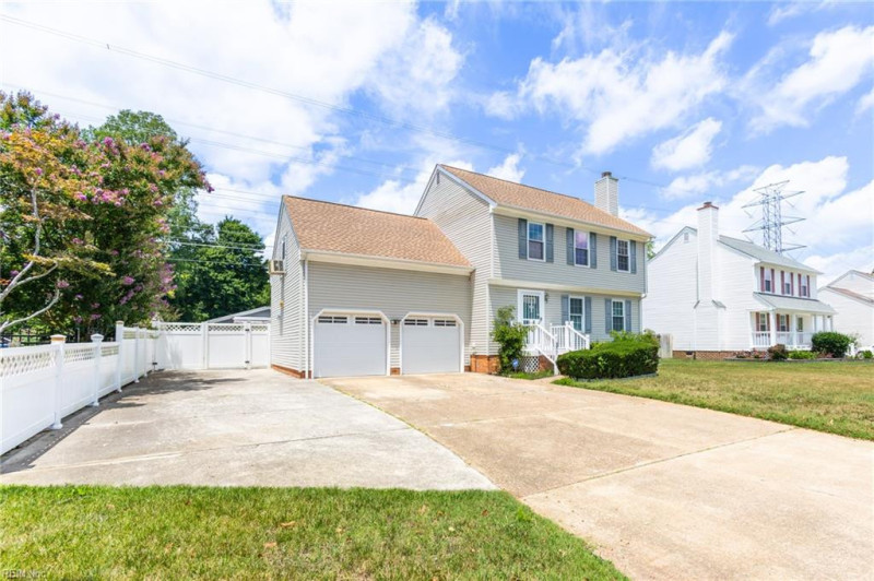 Photo 4 of 46 residential for sale in Chesapeake virginia