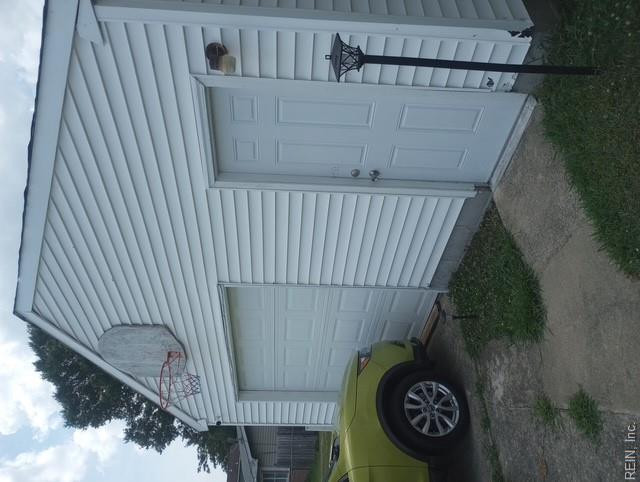 Photo 3 of 8 residential for sale in Portsmouth virginia