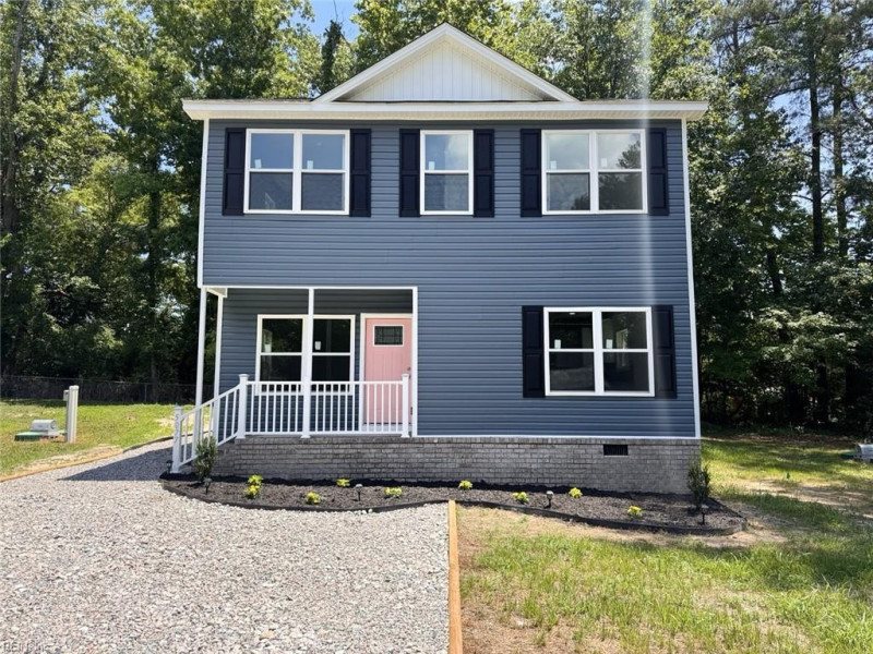Photo 3 of 33 residential for sale in Isle of Wight County virginia