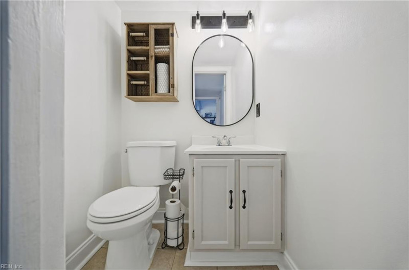 Photo 17 of 39 residential for sale in Virginia Beach virginia